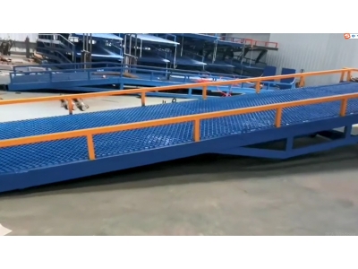 定製款加寬10噸移動登車橋